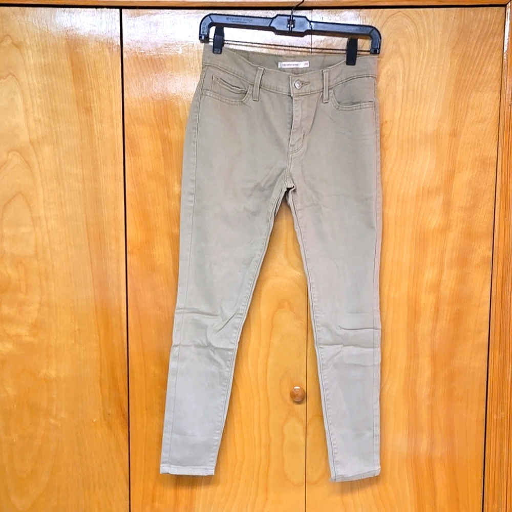 Levi Strauss 701 Super Skinny Pants Size 28 Beige Stone Color